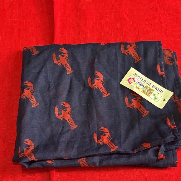 Accessories - NWT NAVY AND RED LOBSTER PRINT INFINITY SCARF